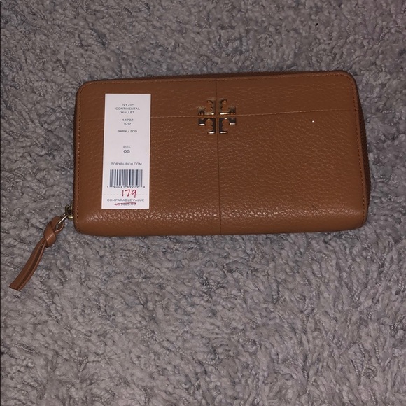 tory burch brown wallet